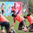 Los tricolores entrenaron en la cancha principal de la Casa de la Selección.
