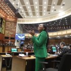 La correísta Paola Cabezas planteó la moción para que se fiscalice el derrame de crudo.
