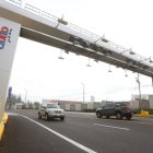 El peaje del túnel Guayasamín se debe cancelar para circular entre Quito y los valles.