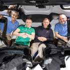 Imagen de archivo proporcionada por SpaceX, que muestra el cohete Falcon 9, con la nave espacial Dragon.