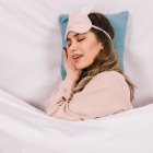 Optimiza tu descanso con el sleepmaxxing: una tendencia que combina hábitos saludables, suplementos y tecnología para lograr un sueño profundo