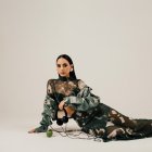 Lisa María, tiene 30 años y es vocalista oficial de Verde 70