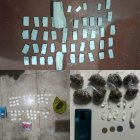 Los detenidos tenía  la droga, teléfonos celulares, una balanza y dinero en efectivo.