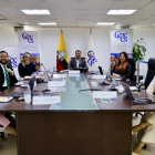Los integrantes del CPCCS, en una sesión, el 26 de febrero del 2025.