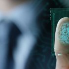 Los datos biométricos son datos personales relacionados a las características físicas o de comportamiento únicas de una persona