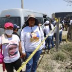 Colectivos de familias de personas desaparecidas acuden al Rancho Izaguirre este jueves, en el municipio de Teuchitlán, Jalisco (México).