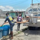 Uno de los principales problemas de la rotura del SOTE en Esmeraldas fue el suministro de agua.