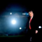 Trump también instó a la fiscal general a que se les retiren ciertas credenciales a los abogados.