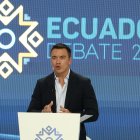 El presidente candidato Daniel Noboa durante el debate electoral.