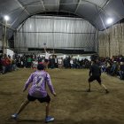 Las Vivis disputaron un emocionante partido ante los representantes de La Roldós, con gran marco de público.