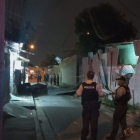 Daños visibles en una vivienda tras la explosión en el barrio Adolfo Bucaram, Machala.