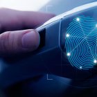 Los datos biométricos son datos personales relacionados a las características físicas o de comportamiento únicas de una persona.