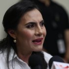 La vicepresidenta Verónica Abad no podría ejercer la Vicepresidencia, luego de que el TCE la sancionó con la pérdida de sus derechos políticos.