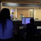 El estudio de grabación de la UArtes recibe a las compositoras para la reedición de los temas.