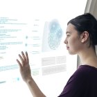 La inteligencia artificial transforma el entorno laboral, pero ¿a qué costo?