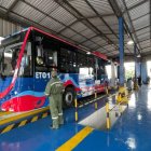 Los 46 trolebuses ya aporbaron la revisión técnica vehicular y están matriculados.