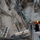 El terremeto de 7.7 en Birmania ha dejado destrucción a su paso.