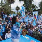 La candidata correísta Luisa González durante una acto de campaña.