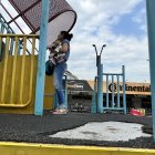 Deterioro. En las instalaciones de los juegos también se requiere el reemplazo de la carpeta de caucho. Además, en ciertas áreas y estructuras ya hay presencia de óxido.