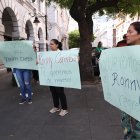 1. Reclamos. Familiares y amigos han realizado plantones para pedir mayor intervención de las autoridades.