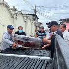 Morgue. Familiares de la víctimas del rayo retiraron sus cuerpos.