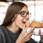 El pan es un alimento básico en el desayuno, pero ¿es realmente saludable?