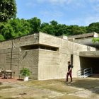 Edificio. Las edificaciones de los años 70 son considerados brutalistas porque muestran el desarrollo industrial.