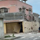 La explosión dejó tres casas destruidas, incluida la de un juez de Machala.