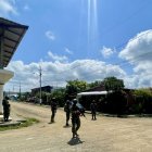 Miembros de las Fuerzas Armadas durante patrullaje.