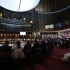 AME4728. SANTIAGO (CHILE), 02/04/2025.- FotografÍa cedida por La Comisión Económica para América Latina y el Caribe (Cepal) este miércoles, de la segunda jornada de la octava reunión del Foro de los Países de América Latina y el Caribe sobre el Desarrollo Sostenible para examinar los progresos y desafíos en el logro de la Agenda 2030 en Santiago (Chile). La CEPAL señaló que solo un 23 % de las metas trazadas en los Objetivos de Desarrollo Sostenible (ODS) de la Agenda 2030 se alcanzarían dentro del plazo en la región, al alertar un "ritmo de avance insuficiente" para llegar al umbral establecido. EFE/ CEPAL/ SOLO USO EDITORIAL/NO VENTAS/SOLO DISPONIBLE PARA ILUSTRAR LA NOTICIA QUE ACOMPAÑA (CRÉDITO OBLIGATORIO)