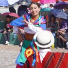 Los niños mostraron su talento en la danza de las comunidades ancestrales.