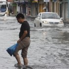 El temporal invernal provoca inundaciones en ciudades como Guayaquil.