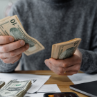 Referencial. Dónde cobrar el bono.