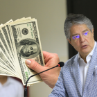 Guillermo Lasso presentó el programa de becas para maestrías.