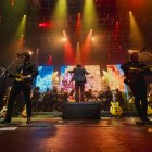 Veinte músicos son parte del espectáculo musical.