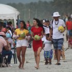 Los ecuatorianos listos para el feriado de la Semana Santa.