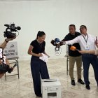 Luisa González ya ejerció su derecho al voto este 13 de abril de 2025.