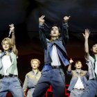 ENHYPEN durante su presentación en Coachella este 12 de abril 2025.