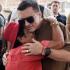 El presidente agradeció "la valentía" de los adultos mayores.