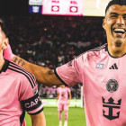 Luis Suárez (d) y Lionel Messi se volvieron a reencontrar en Inter Miami