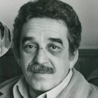 Fotografía hecha por el fotógrafo Rodrigo Moya dos días después del golpe de Mario Vargas Llosa a ´Gabo´