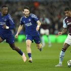 William Pacho destacó en la clasificación de PSG a la semifinal de Champions League.