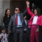 Daniel Noboa de la mano de María José Pinto, vicepresidenta electa.