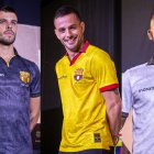 Las camisetas de Barcelona SC por el Centenario.