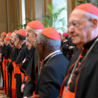 La votación en el cónclave, que podría dar paso a un papa de África, Asia o América, reflejando la globalización de la Iglesia.