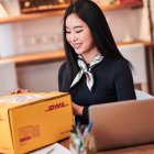DHL, una de las empresas que distribuyen paquetes en algunos países del mundo, entre esos en EE.UU.