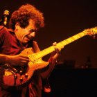 Santana tiene 77 años.