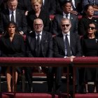 Líderes mundiales asistieron al funeral del papa Francisco. En primera fila, desde la izquierda: Donald Trum junto a su esposa Melania, los reyes de España y Daniel Noboa al extremo derecho.