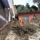 Cuatro viviendas de la zona de Miraflores están afectadas por el deslizamiento de un talud.