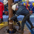 Trabajo que se realizan en un pozo de petróleo en Ecuador.